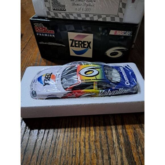 Vintage 99 Racing Champion Premier Mark Martin #6 Zerex Die Cast Nascar Race Car - Picture 2 of 8
